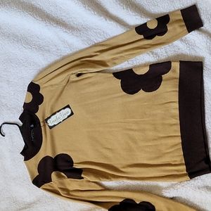 70s inspired pullover sweater